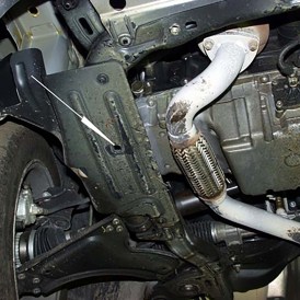 Unterfahrschutz Motor und Getriebe 2mm Stahl Opel Combo 2012 bis 2018 3.jpg